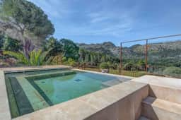 Luxury finca with character with jacuzzi and pool - Image 4