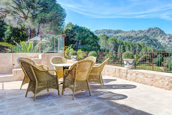 Luxury finca with character with jacuzzi and pool - Image 5