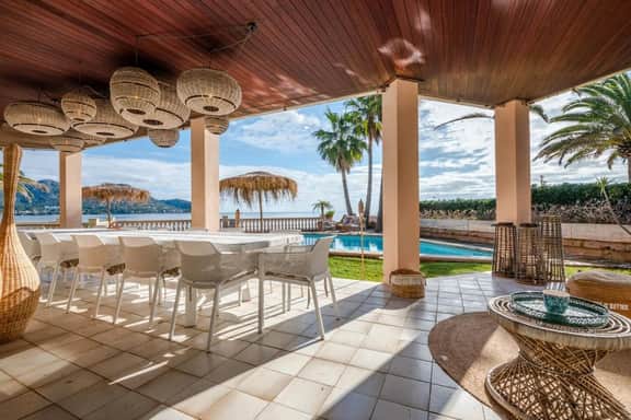 Villa de lujo en primera línea - Image 2